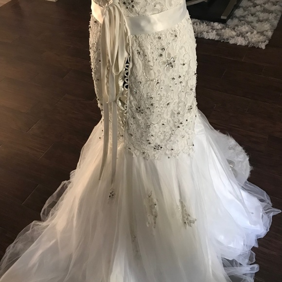 WEDDING DRESS - Picture 7 of 8